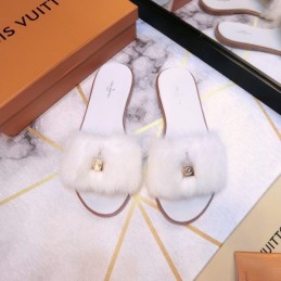 Replica Louis Vuitton Mink Slippers